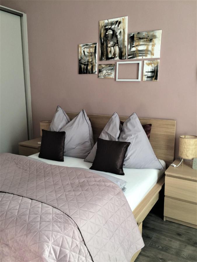 Magnolia Apartman Apartment Sopron Exterior photo